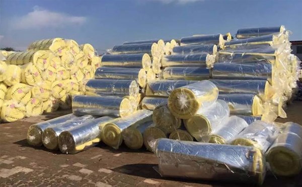 玻璃棉卷氈的安裝需要專用的粘結膠來解決粘結問題